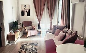 Tudor Apartament